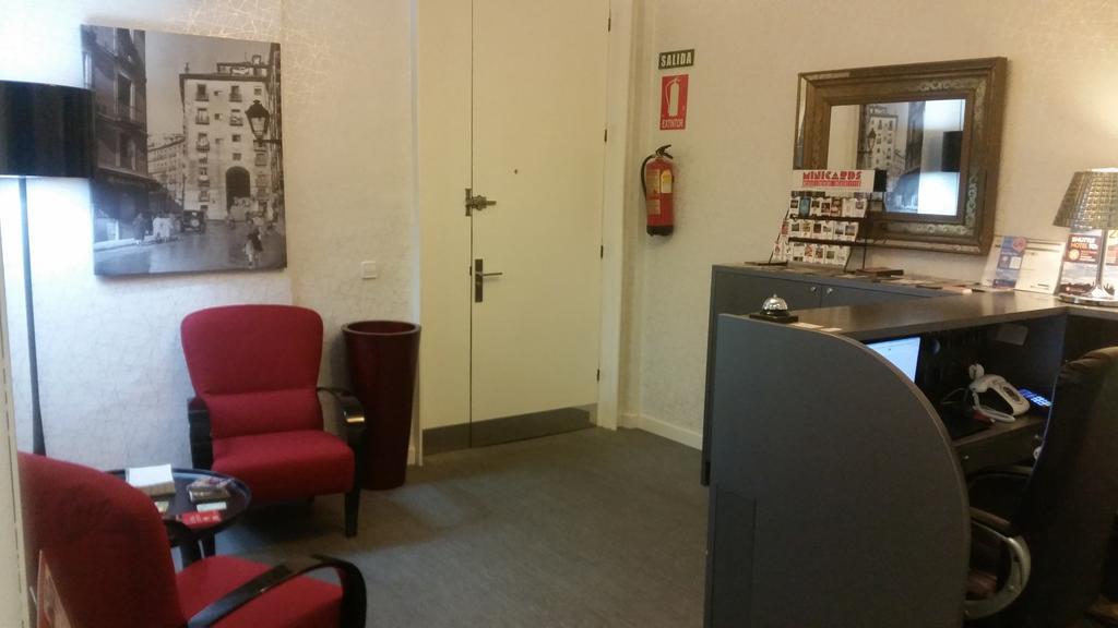 Hostal Montecarlo Madrid Dış mekan fotoğraf
