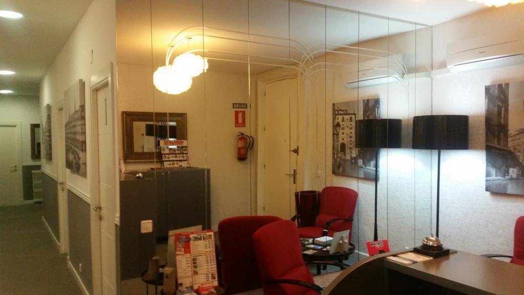 Hostal Montecarlo Madrid Dış mekan fotoğraf