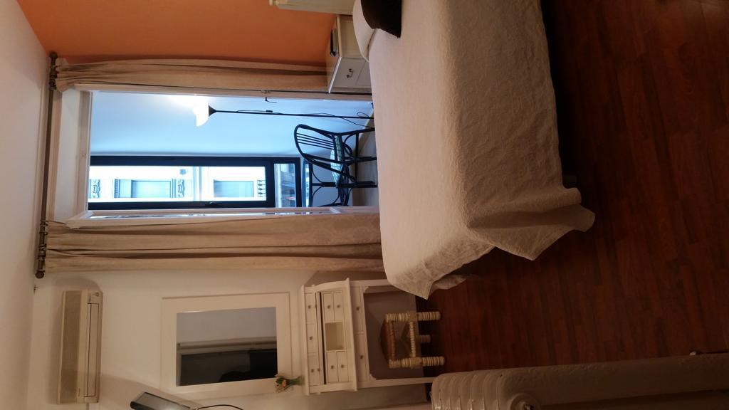 Hostal Montecarlo Madrid Oda fotoğraf